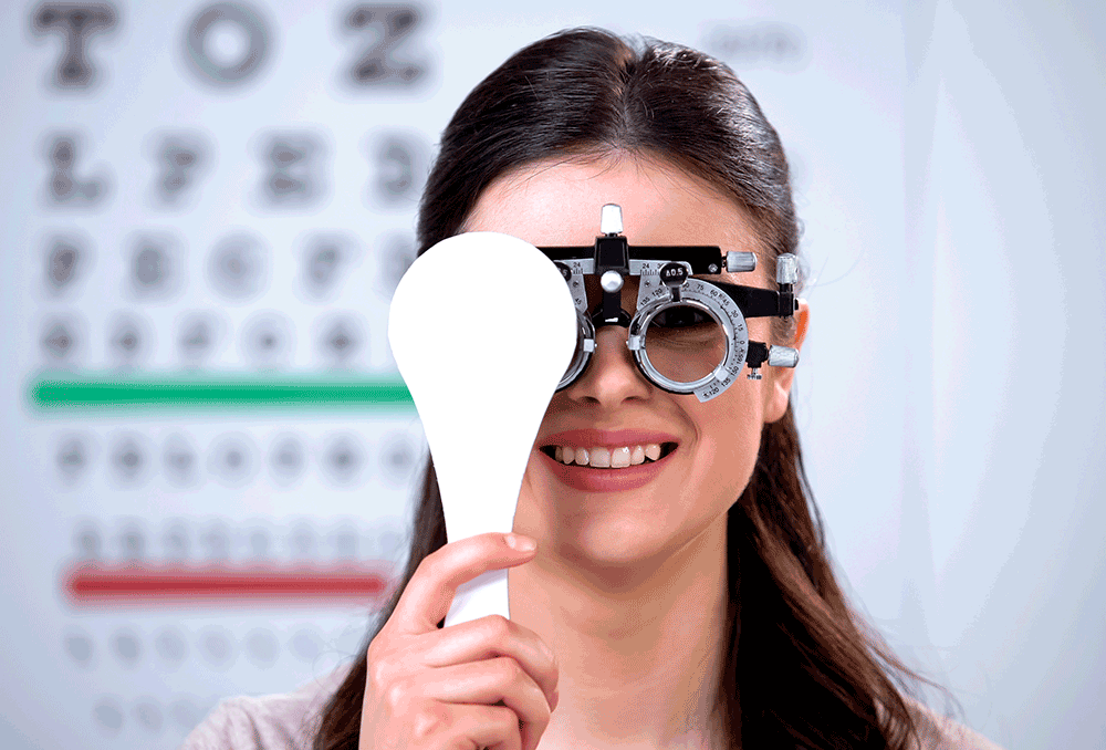 A hipermetropia é um defeito de refração caracterizado pela focagem das imagens num plano atrás da retina.